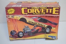 MPC 1-0737 STRIKE FORCE CORVETTE FUNNY CAR 1:25 PARTS  (JKH82)