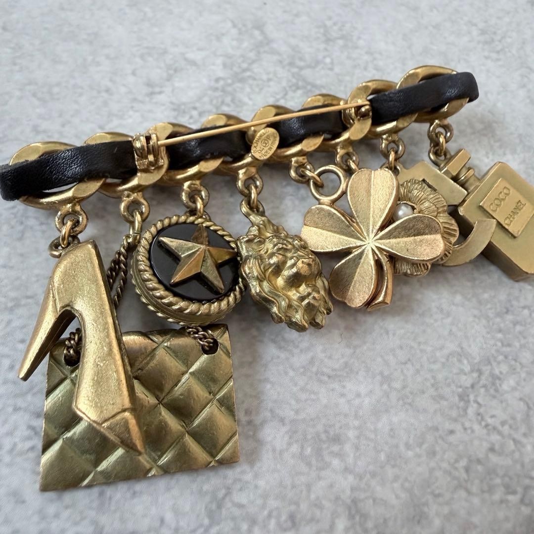 Rare CHANEL Vintage Brooch Icon Charm 94P Used image 4