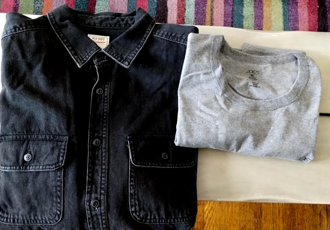 OLD NAVY Workwear Men's Dual Pocket Black Denim Shirt SZ XL w/Tee!!