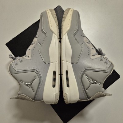 #Jordan Courtside 23# Basketballschuh Classic- Grau 42,5 EU AR1000 003