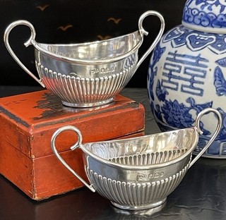 Fine Rare 19C Pair Antique English Sterling Silver Open Salt Cellars 3.75” c1895