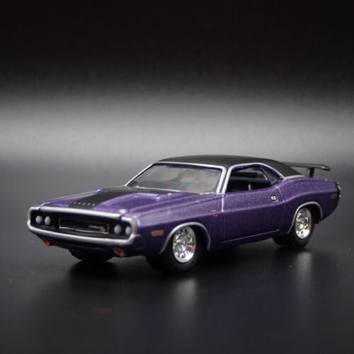 1970 70 DODGE CHALLENGER RT 1:64 SCALE COLLECTIBLE DIORAMA DIECAST MODEL CAR - Picture 1 of 7