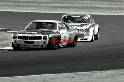 FOTO MARC DEV' EX-DAVID HOWES 6.4 AMC JAVELIN HÄLT DEN 5.4 JAGUAR XJ12C