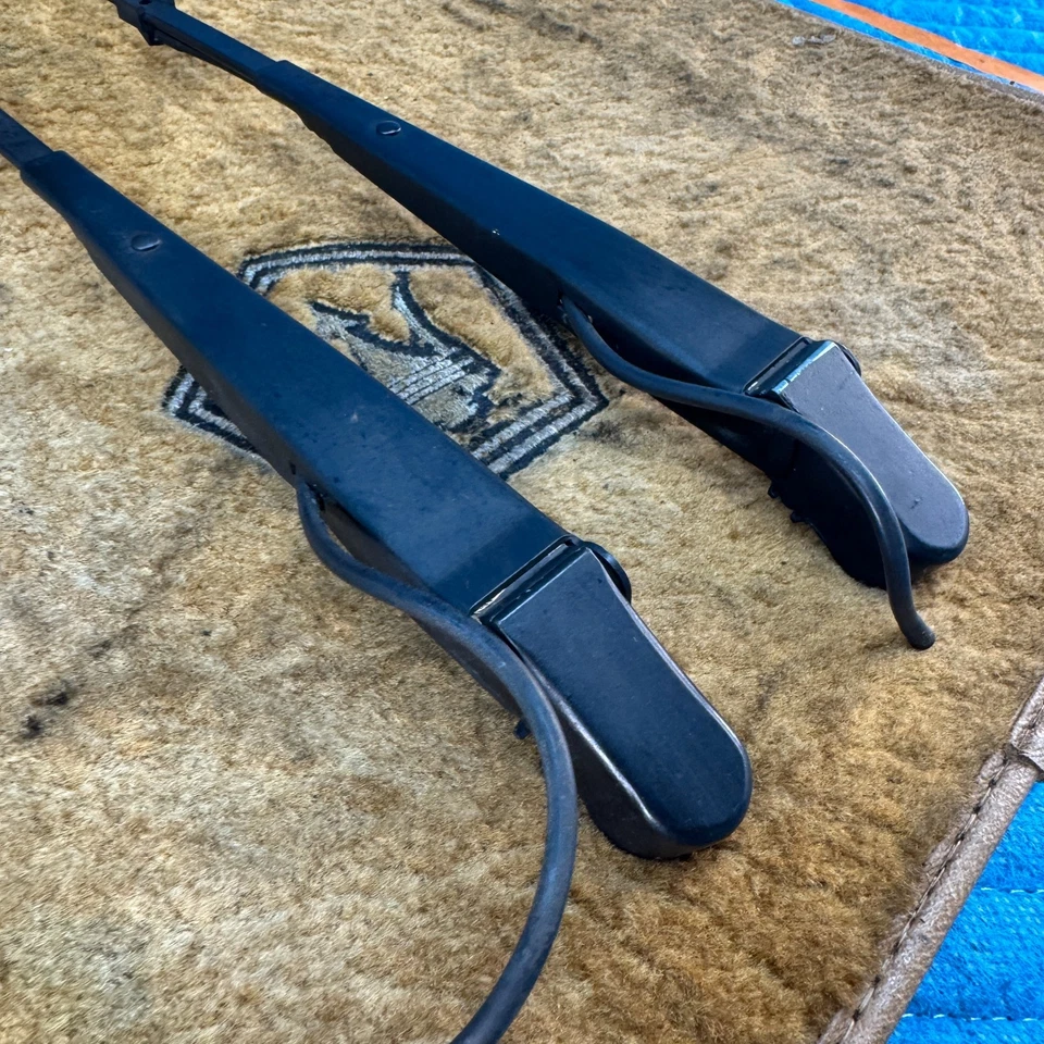 Juego de brazo limpiaparabrisas delantero Chrysler TC MASERATI 1989-1991 46 K OEM Foto 4 de 4