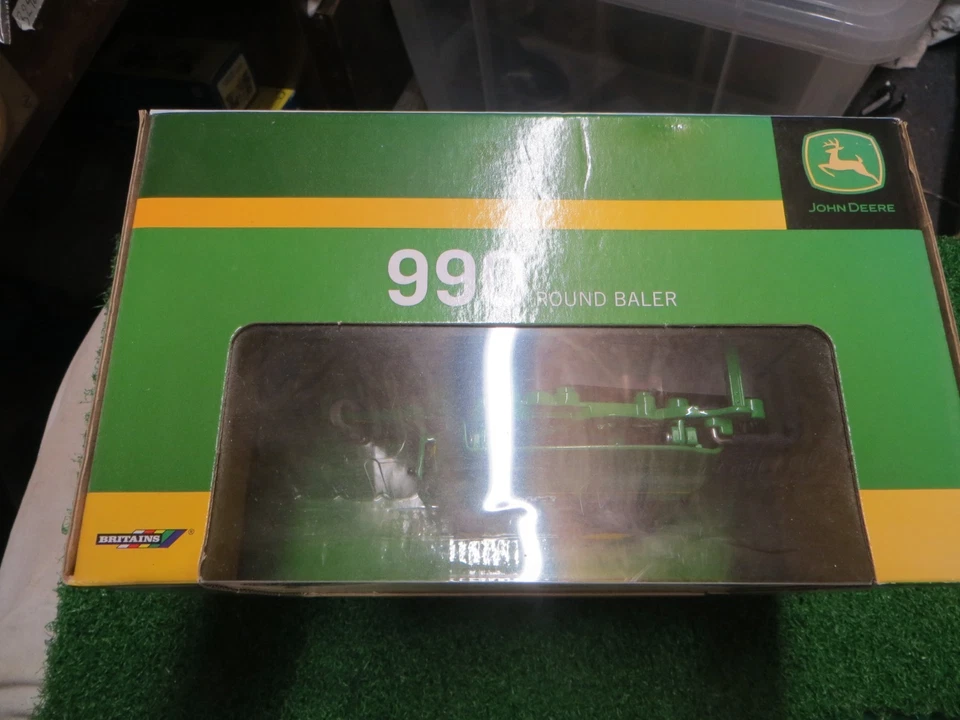BRITAINS JOHN DEERE LARGE ROUND 990 HAY BALER 42784 1/32 MIB - Image 3 of 4