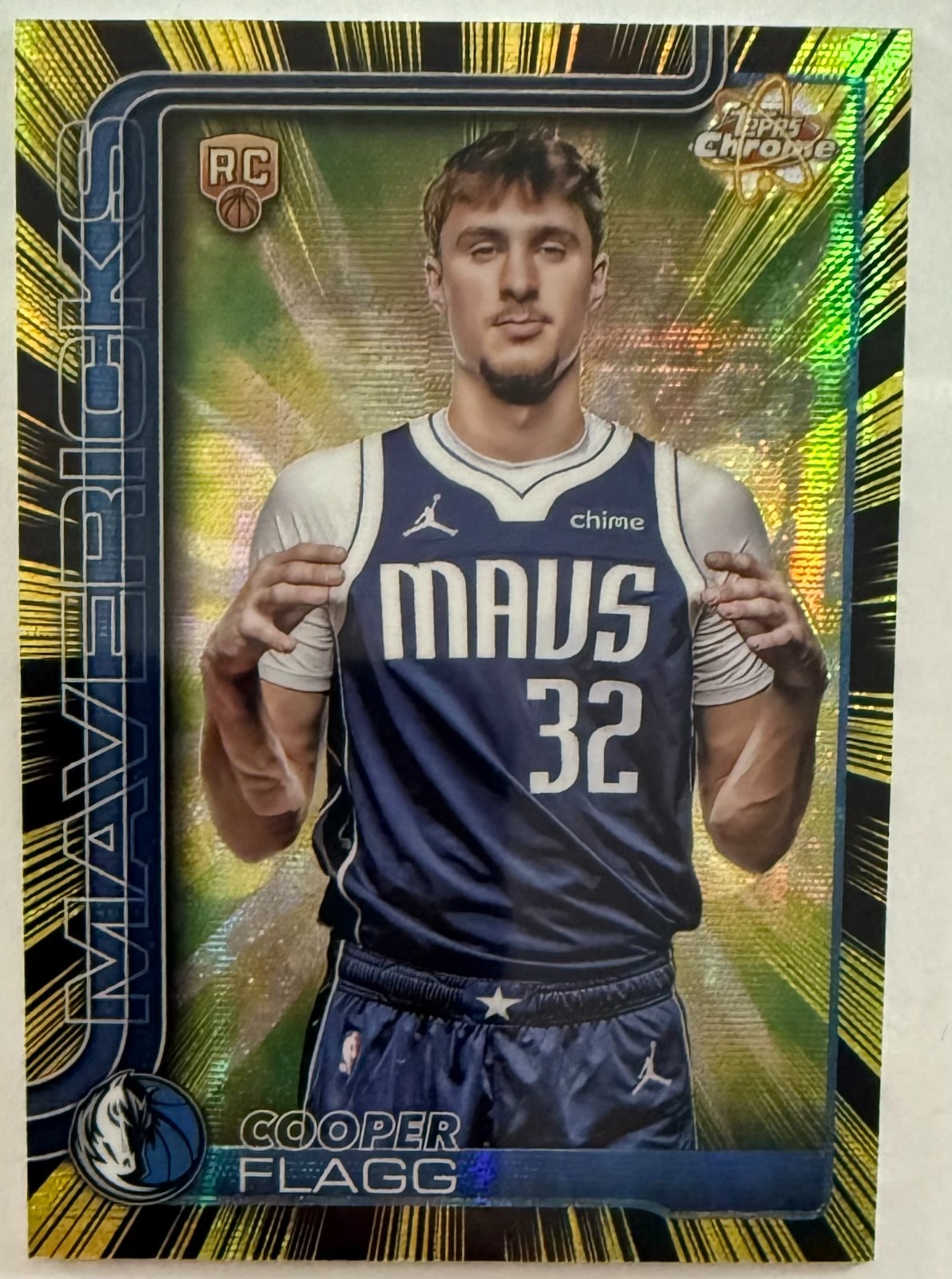 2025-26 Topps Chrome Basketball COOPER FLAGG SSP RADIATING ROOKIES RC Mavs