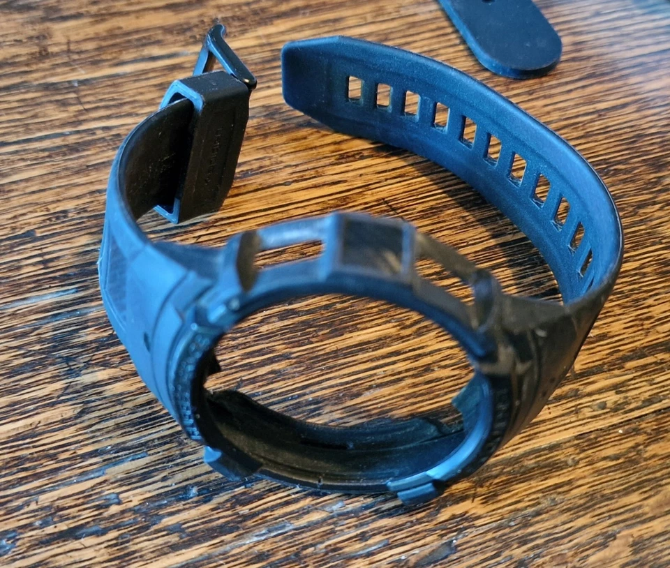 Samsung Galaxy Watch4 Classic, photo 2 sur 3