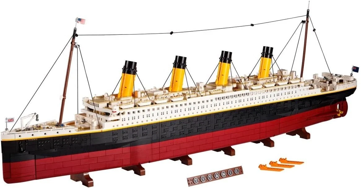 LEGO Titanic replica model 10294 limited edition 1/200 2021 finished product