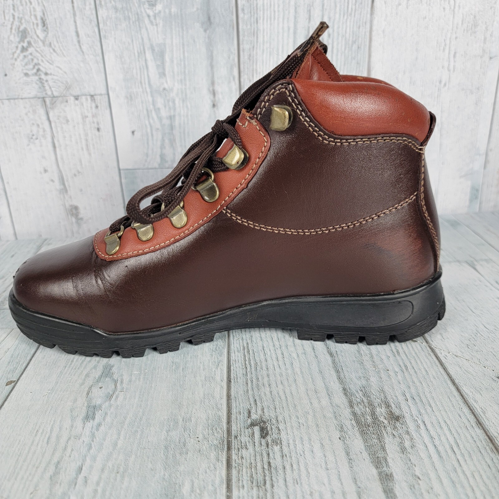 Mens Vintage Vasque Hiking Boots Sundowner Size 4 M B… Gem