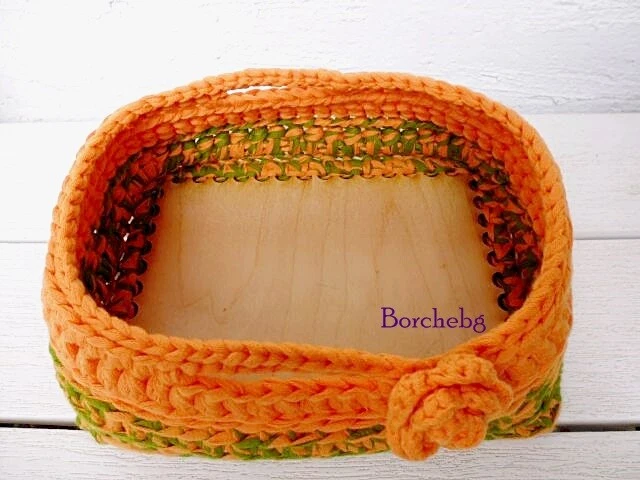 crochet basket with wooden base 20 x 16cm handwork pure cotton orange&green - Image 2 of 4