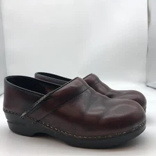Dansko red clog sz 40 EU 9.5 leather 
