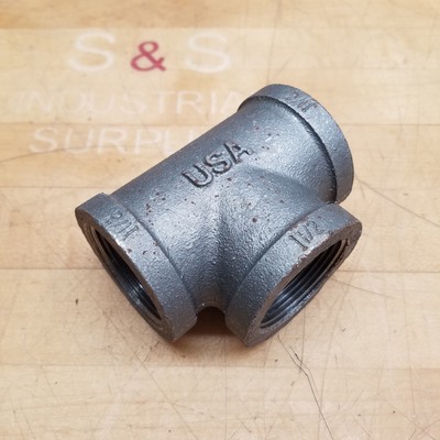 McMaster-Carr 44605K158 1-1/2'' NPT Female TEE, 150psi, Black-coated Iron - NEW