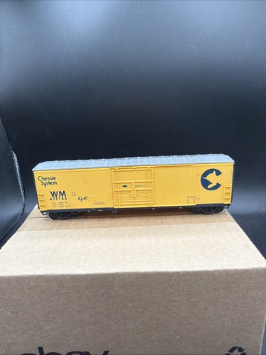 Sistema de ajedrez de coche de caja con puerta enchufable Walthers escala HO 50' WM 475135 RTR | Zustand: Used