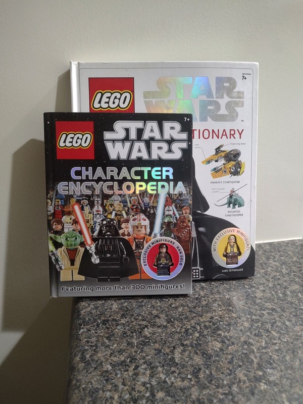 LEGO Star Wars Character Encyclopedia and Visual Dictionary Unopened Minifigures