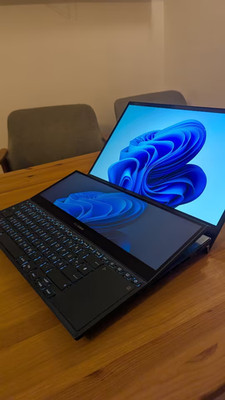 ASUS ZenBook Pro Duo 15,6 Zoll (UX582ZM-H2026WS)