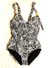 JANTZEN 1-PC Black  White Swimsuit Wire Free Ruched Crossed Bandeau Size 8