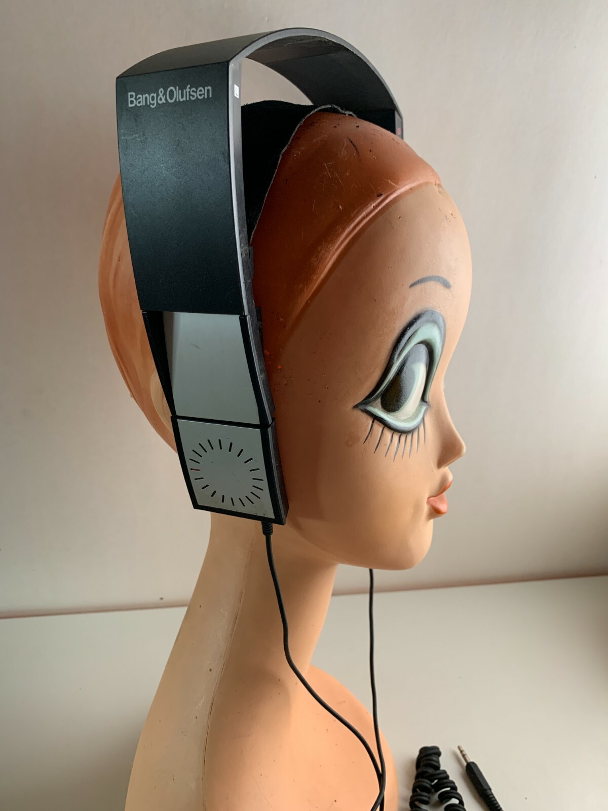 Купить HEADPHONE BANG \u0026 OLUFSEN FORM 1 
