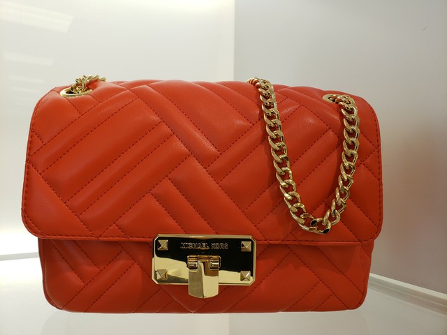 michael kors peyton medium size