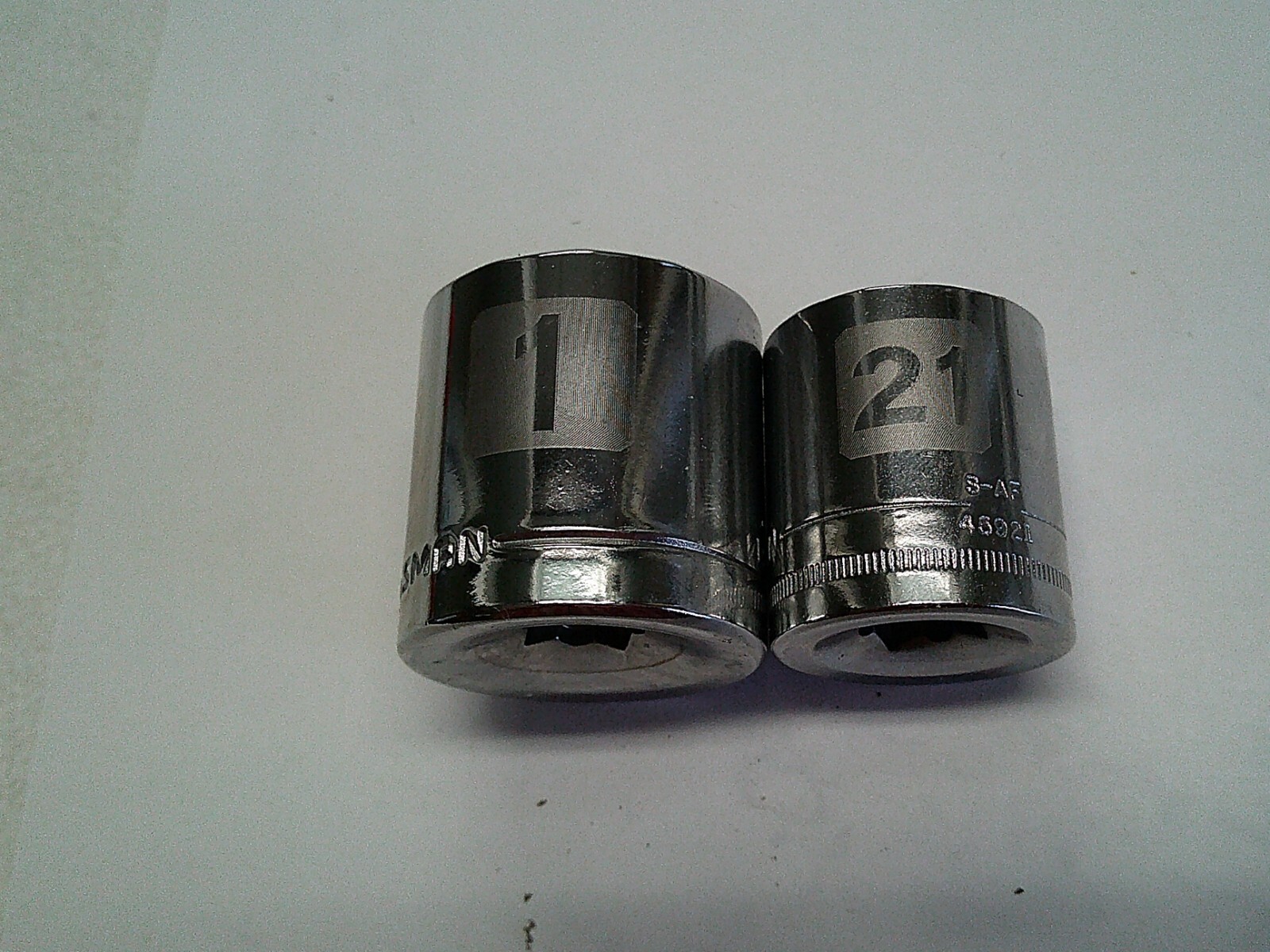 Picture 1 of 3