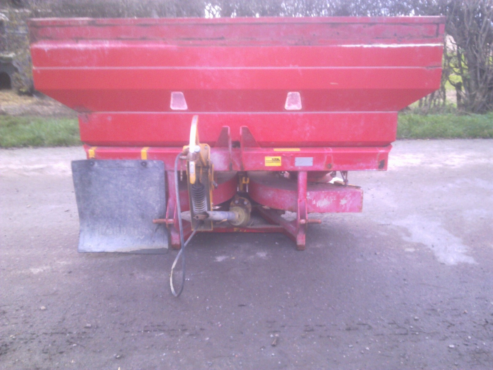 KRM Fertiliser Spreader eBay