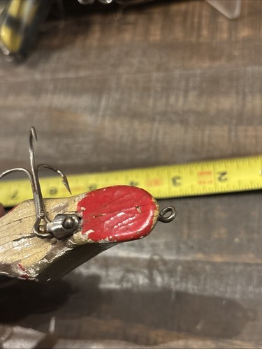 Cachorro de barro vintage CC Roberts, ojos de cristal. Señuelo de pesca de madera Muskie vintage de 6" - Imagen 24 de 24