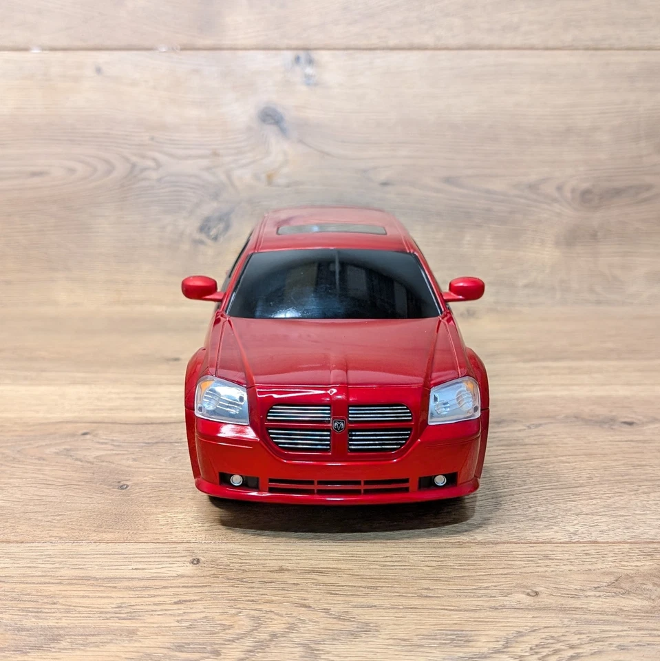 2006 Dodge Magnum R/T Dub City RC Car 1/16 Scale Rare *No Remote - Image 2 of 4