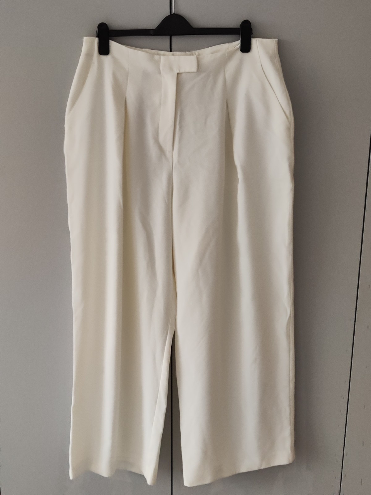 River Island Studio, Cream Wide Leg Trousers Size 18
