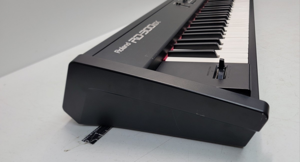 Roland RD-300sx Electric Supernatural Piano Concert Quality MIDI
