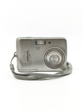 Nikon Coolpix L6 6.0MP Digital Camera - Silver - Tested Works