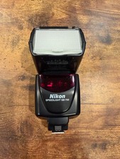 Nikon Speedlight SB-700 Camera Flash