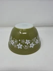 Pyrex Green Spring Blossom Crazy Daisy #401 1.5pt Mixing Bowl #1