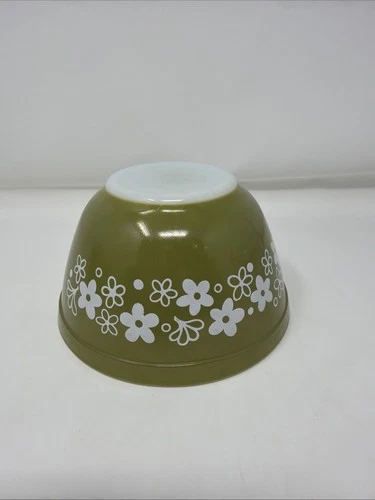 Pyrex Green Spring Blossom Crazy Daisy #401 1.5pt Mixing Bowl #1
