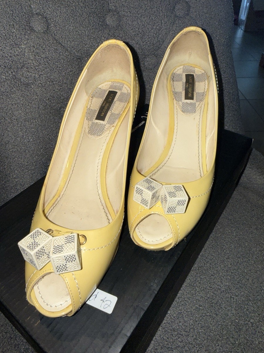 Louis Vuitton Damier Azur patent leather Open-toe Pumps Hells Size