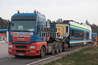 LKW Foto MAN TGX Schwerlasttransporter Deutschland blau Usinger-Trombetta #a9ox