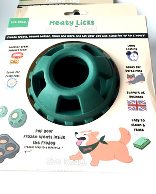 Frodog Hundspielzeug Futterball Meaty Licks Hundeball einfrieren grün S 8 FRO100