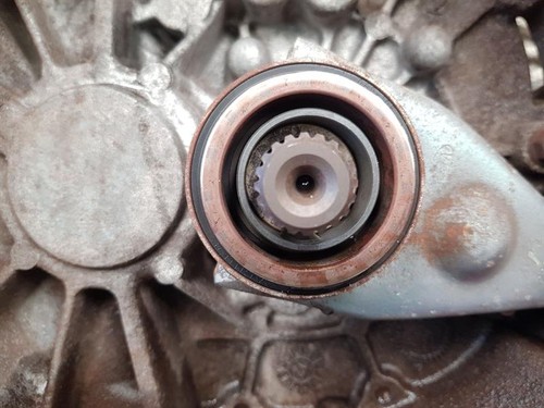 2010-2013 MK2 HYUNDAI IX35 GEARBOX ZG75 1.6 PETROL MANUAL G4FD 71K MILES - Picture 3 of 11