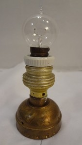 antique light bulb LOW VOLTAGE english candelabra base with display socket