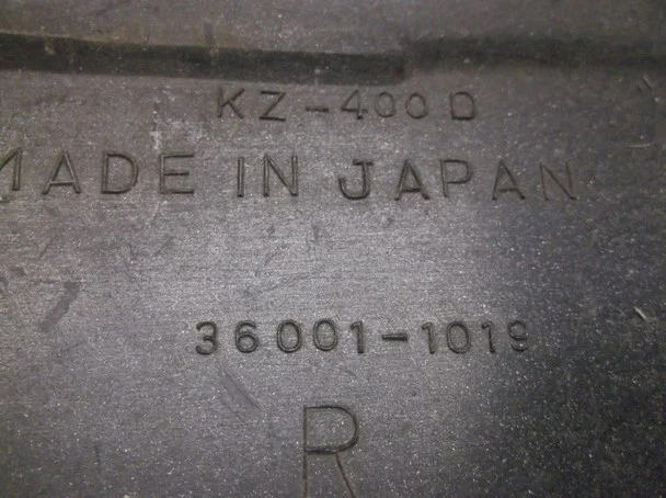Cubierta lateral derecha usada para Kawasaki KZ440B, KZ400D o KZ400B Foto 4 de 4