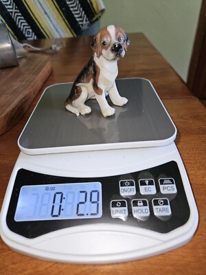 Vintage 2 inch Beagle Resin Figurine