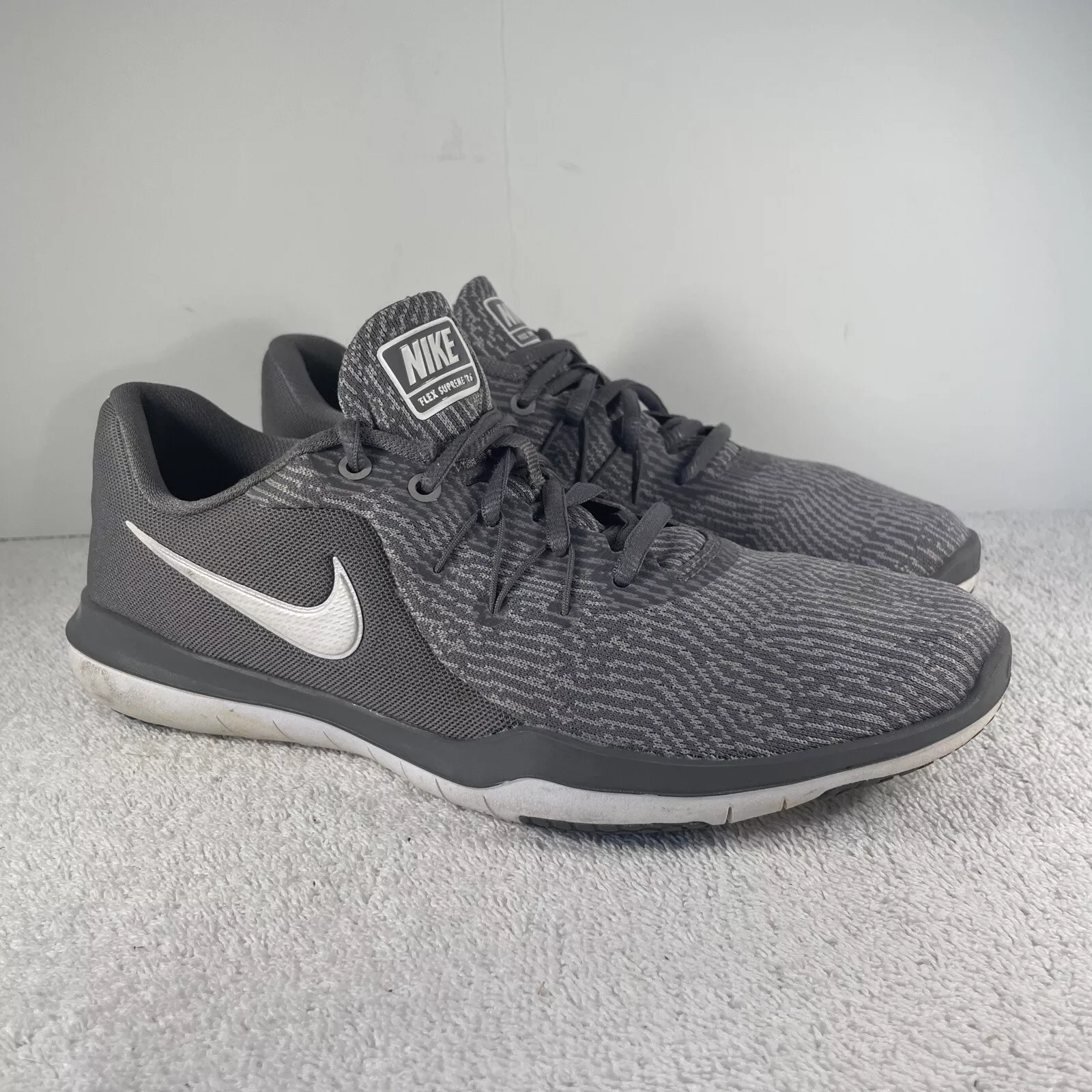 Chaussures d'entraînement Nike Flex Supreme TR6 femme taille 8 gris course athlétique 909014 019