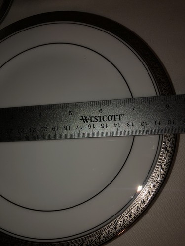 6 Pc. Legendary by Noritake Crestwood Platinum Dinnerware Set - Picture 14 of 16