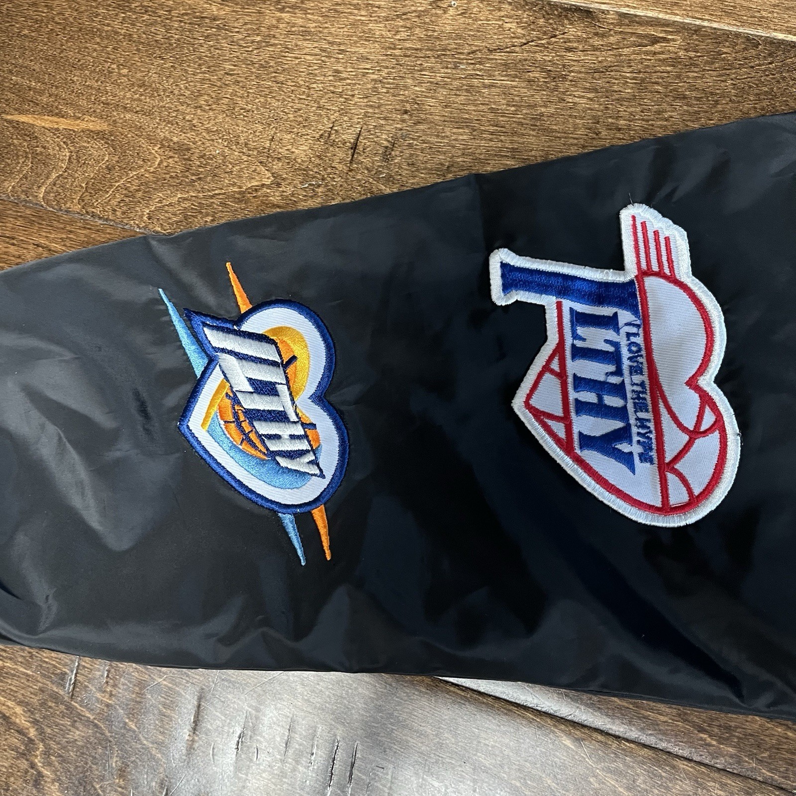 Ilthy Black Bomber Jacket Embroidered Patch Baske… - image 8