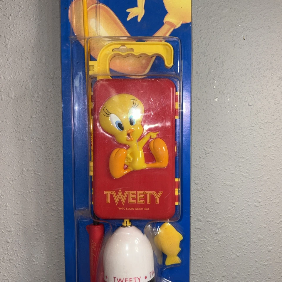 Shakespeare 2000 Warner Bros Tweety Bird Child’s Fishing Pole & Tackle Box - Image 3 of 4