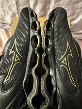 MIZUNO Wave Prophecy 14 J1GC2551 81 Nero Oro Larghezza 2E Lifestyle Taglia 9,5 Uomo