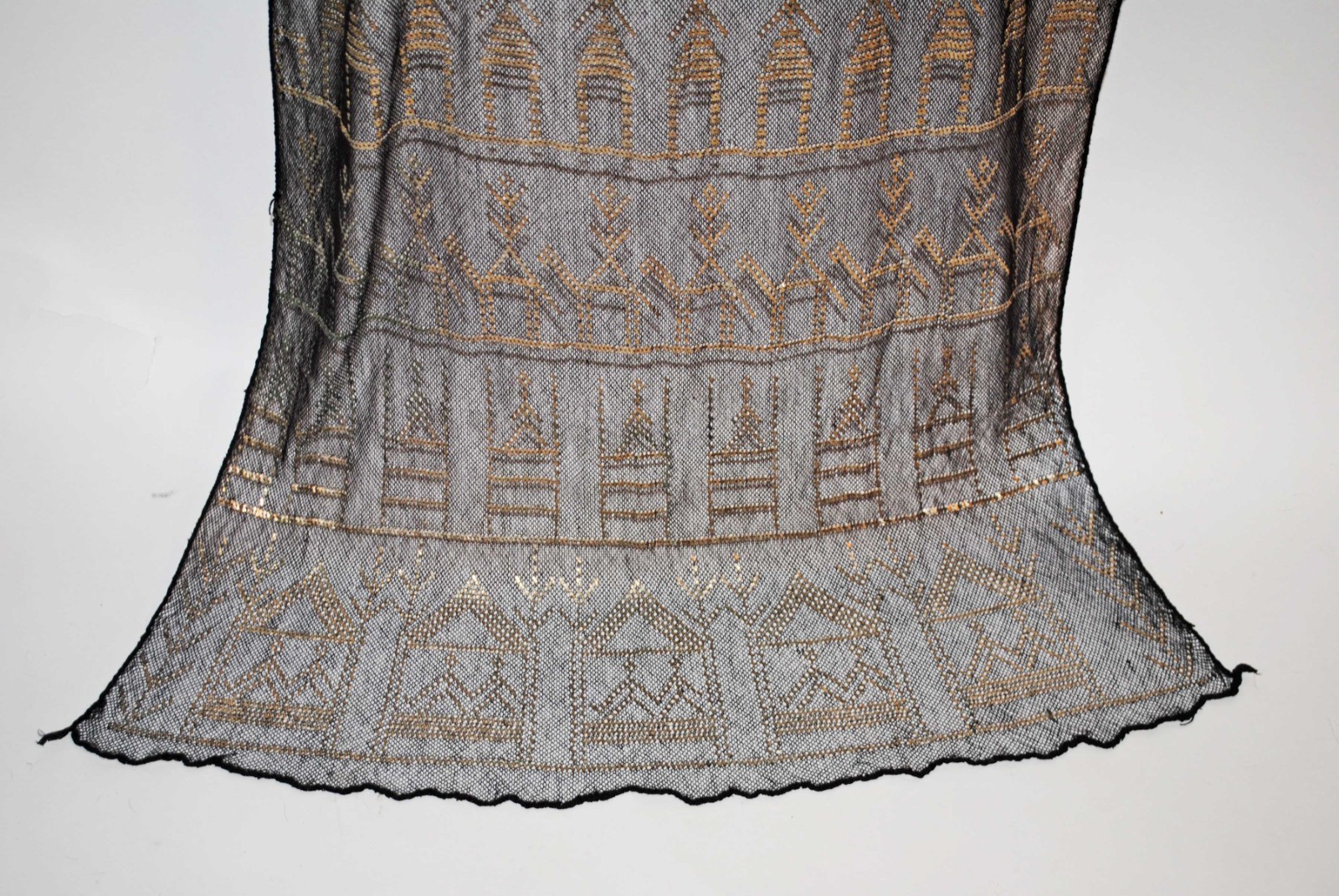 SHIMMERING 1920 BLACK NET & SILVERY SILVER FOIL ASSUIT SHAWL WITH FIGURES image 10