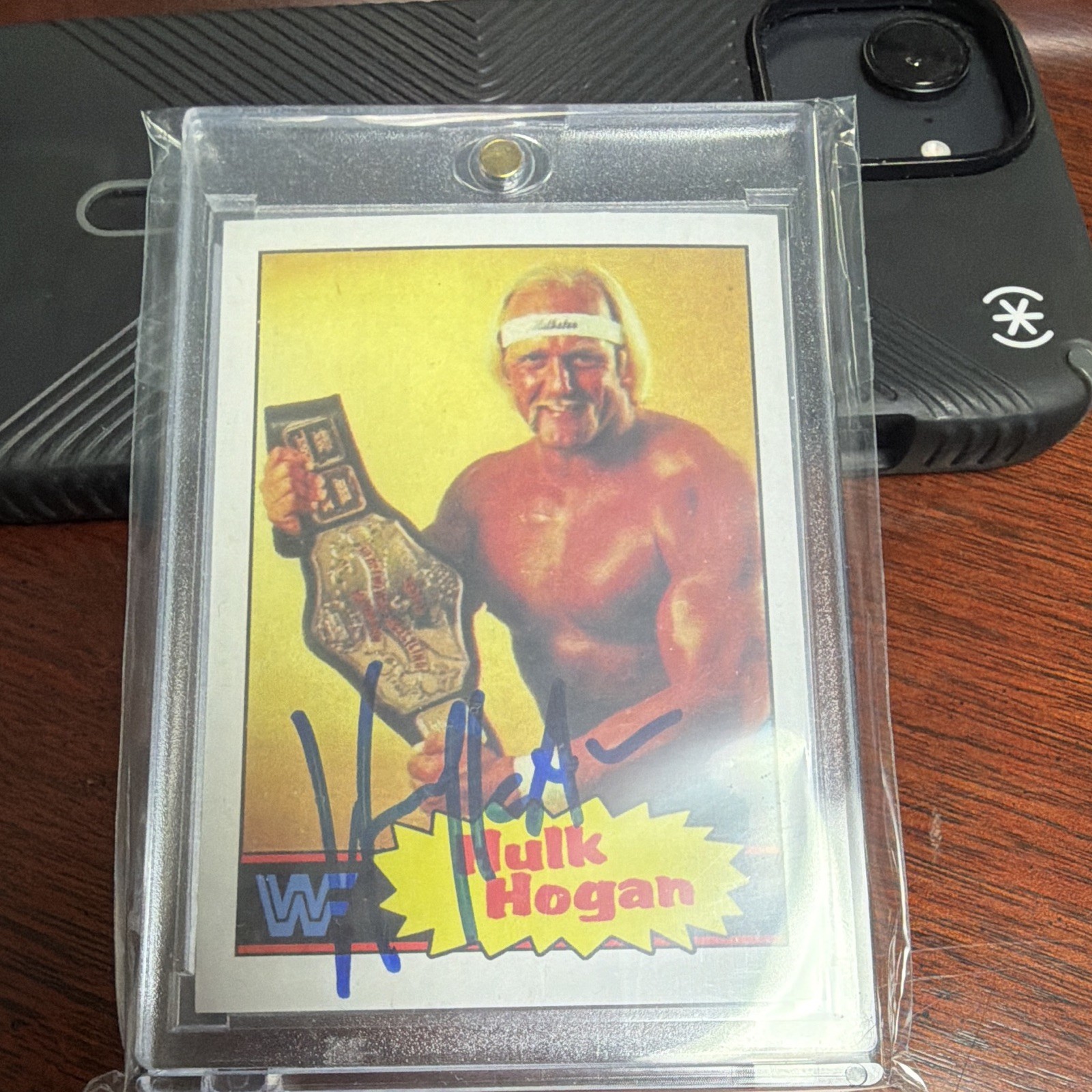 1985 Topps WWF - Hulk Hogan #1 Authenticated Autograph by Beckett