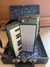 Vintage Kinderakkordeon Malysh  USSR Originalkoffer Sammlerst&uuml;ck Unb.R-R2C