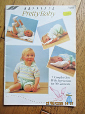 BABY Strickmusterheft - Hayfield #7080 Pretty Baby - 36 Kleidungsstücke