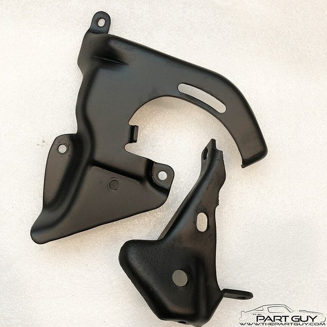 6872 Olds Cutlass V8 Rear Power Steering Bracket Oldsmobile F85 442