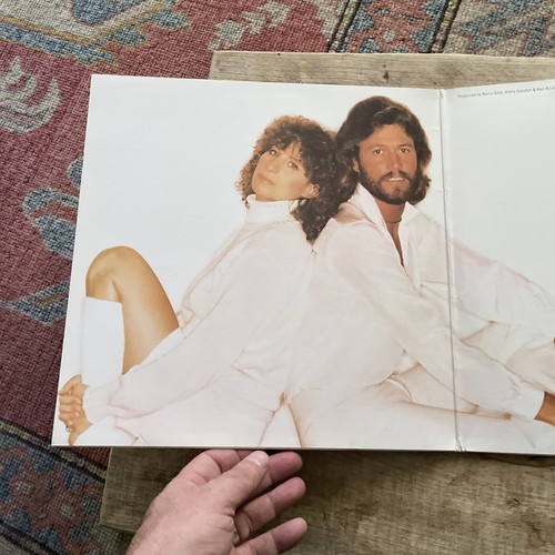 Barbra Streisand Barry Gibb GUILTY Original 1980 Columbia gatefold LP - Picture 3 of 12